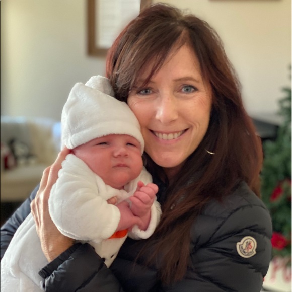 Meet your Posher ~ Jude💕 - Picture 2 of 8